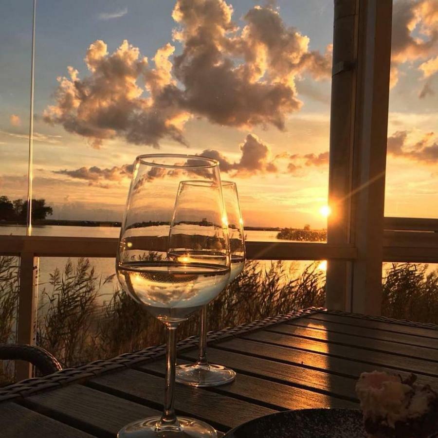 Sunset Dream Apartment Haapsalu Exterior foto